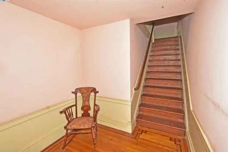 Multi-family house For Sale in 779;781, 11th Avenue, San Francisco, California