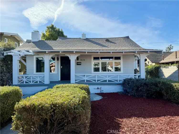 Single-family house For Sale in 1828, West 50th Street, Los Angeles, California