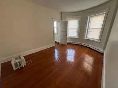 2 Bed 1 Bath Brookline Apartment Near Green Line