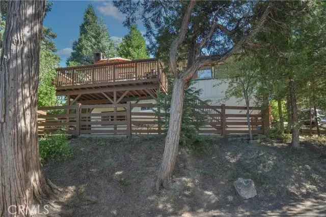 Single-family house For Sale in Twin Peaks, California