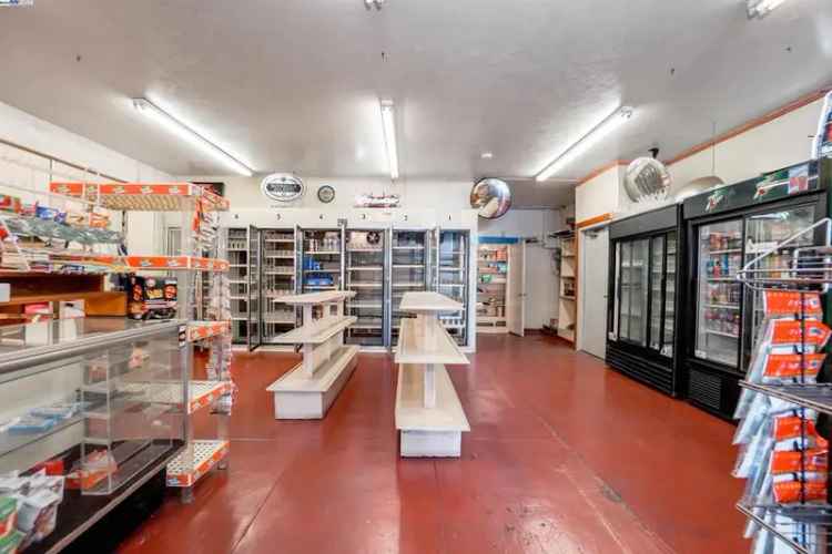 Multi-family house For Sale in 2701, East 9th Street, Oakland, California