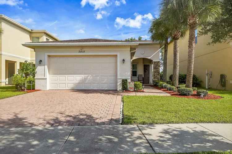 Single-family house For Sale in 2415, Northwest Padova Street, Port Saint Lucie, Florida