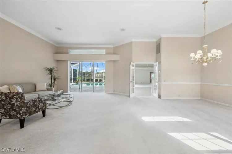 Single-family house For Sale in 3740, Lakemont Drive, Bonita Springs, Florida