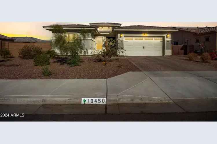 Single-family house For Sale in 18450, West Elwood Street, Goodyear, Arizona