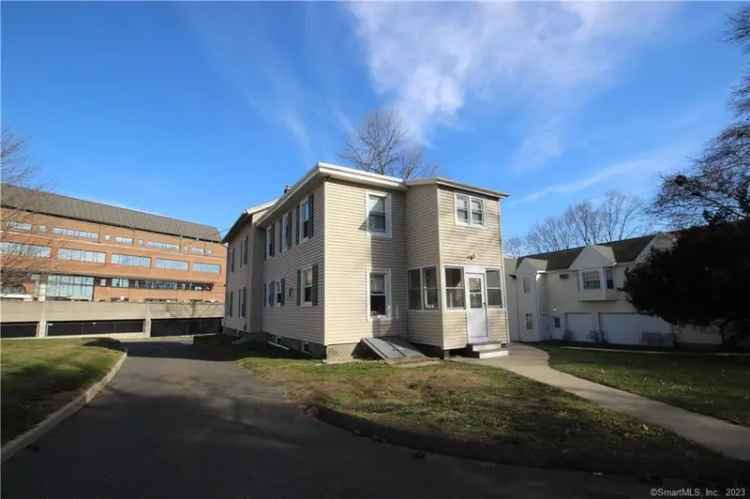 Multi-family house For Sale in 74, Locust Avenue, Danbury, Connecticut