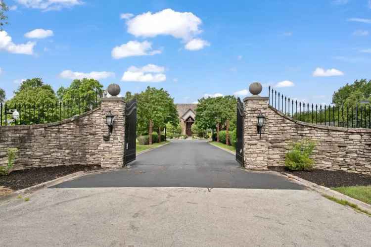 Single-family house For Sale in Olympia Fields, Illinois