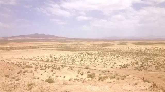 Land For Sale in Palmdale, California