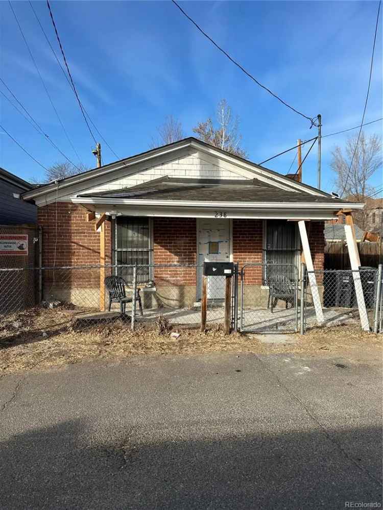 Single-family house For Sale in 238, Bannock Street, Denver, Colorado