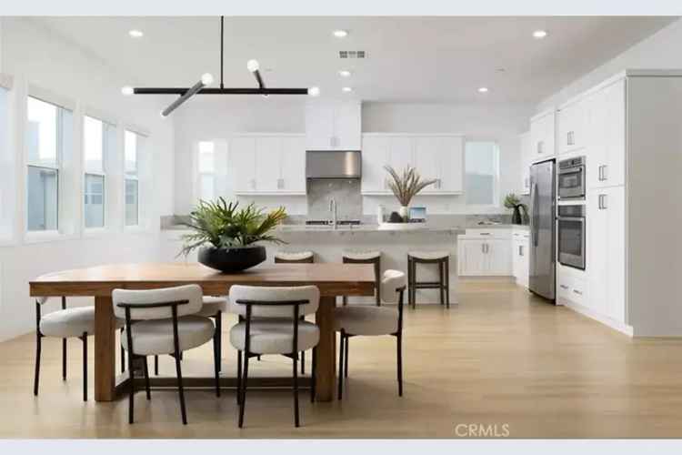 Condo For Sale in Irvine, California