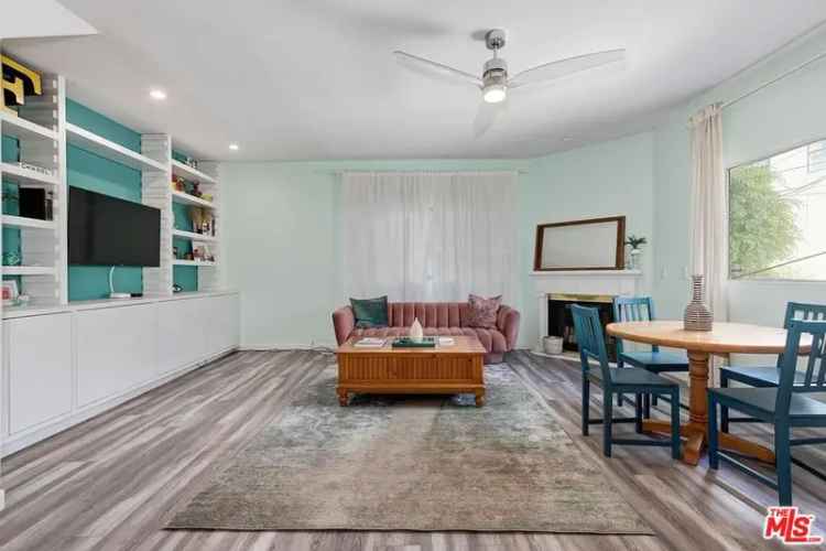 Condo For Sale in 10760, Lawler Street, Los Angeles, California