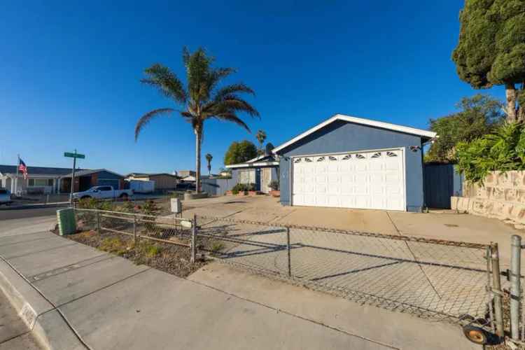 Single-family house For Sale in 3406, Arruza Street, San Diego, California