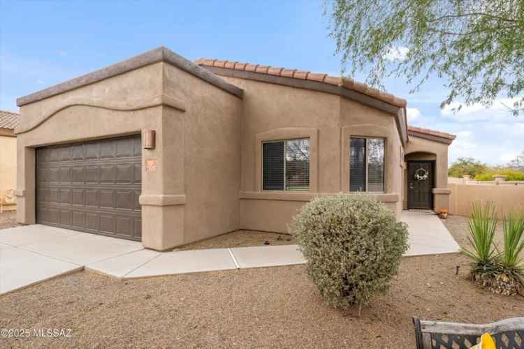 Single-family house For Sale in 325, East Placita Nubes Blancas, Sahuarita, Arizona