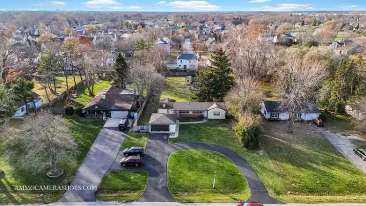 Single-family house For Sale in 942, North Randall Road, Aurora, Illinois