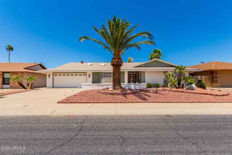 Single-family house For Sale in 12406, West Cougar Drive, Sun City West, Arizona