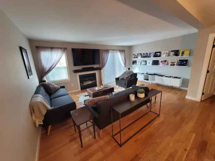 Condo For Sale in 55, Mill Plain Road, Danbury, Connecticut