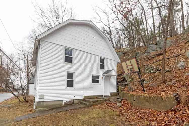 Single-family house For Sale in 90, Spruce Street, Norwich, Connecticut