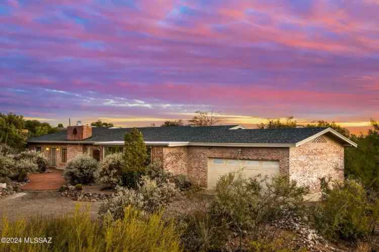 Single-family house For Sale in Tucson, Arizona