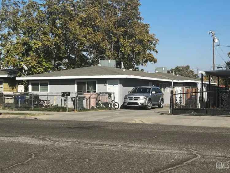 Multi-family house For Sale in Bakersfield, California