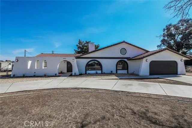 Single-family house For Sale in 14709, Nokomis Road, Apple Valley, California