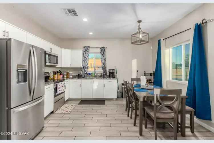 Duplex For Sale in 1695, East Drexel Road, Tucson, Arizona