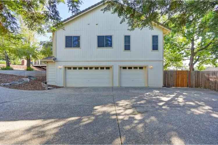 Single-family house For Sale in 3107, Camerosa Circle, Cameron Park, California