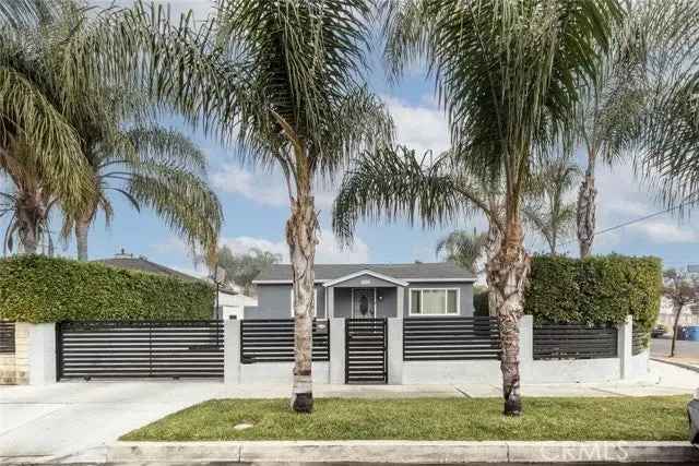 Single-family house For Sale in 11051, Lemay Street, Los Angeles, California