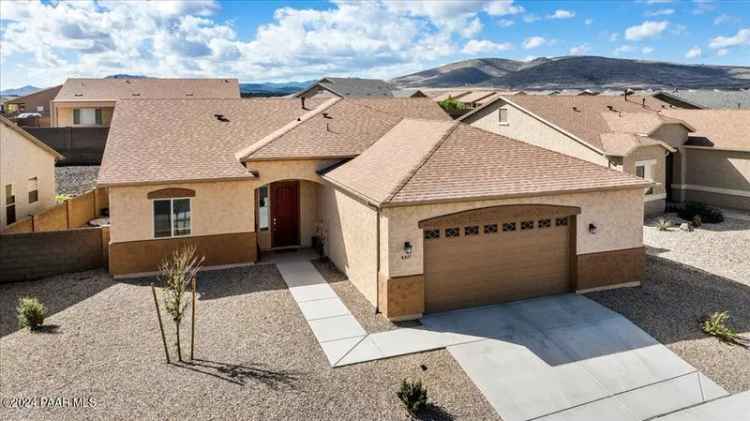 Single-family house For Sale in Prescott Valley, Arizona