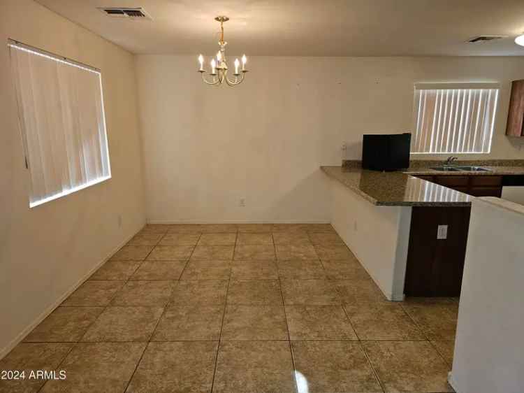 Single-family house For Sale in 36591, West Nina Street, Maricopa, Arizona