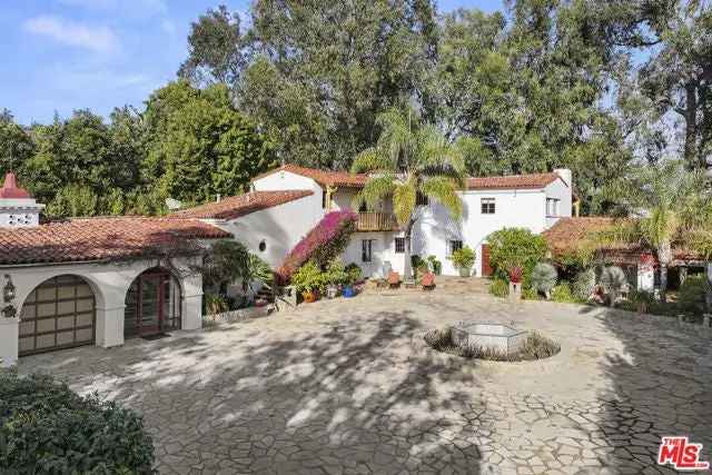 Single-family house For Sale in 334, North Carmelina Avenue, Los Angeles, California