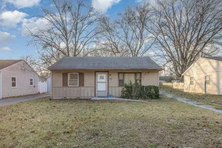 Single-family house For Sale in 529, Walton Avenue, Michigan City, Indiana