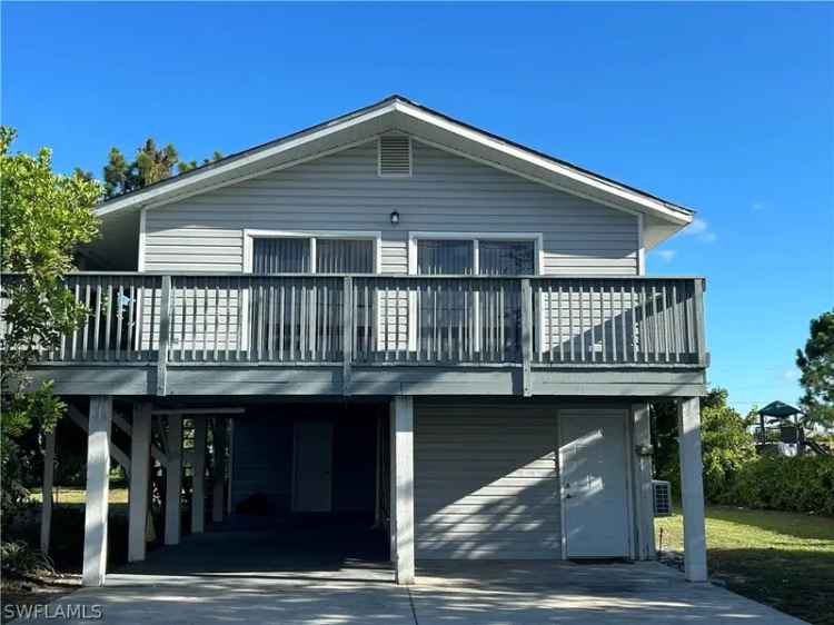 Single-family house For Sale in 2809, 17th Street Southwest, Lehigh Acres, Florida