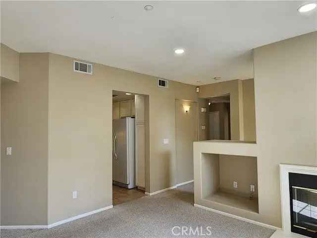 Single-family house For Sale in 1100-1118, Timberwood, Irvine, California