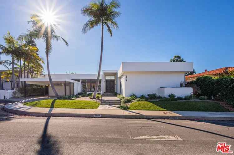 Single-family house For Sale in 9606, Arby Drive, Beverly Hills, California