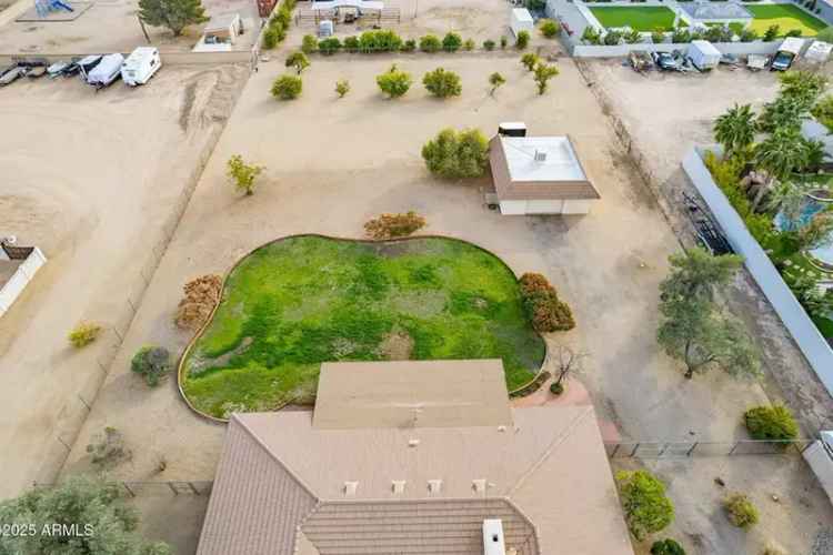 Single-family house For Sale in 4805, West Saguaro Park Lane, Glendale, Arizona