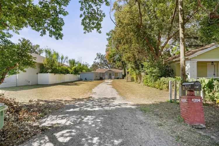 Single-family house For Sale in 4204, North Marguerite Street, Tampa, Florida