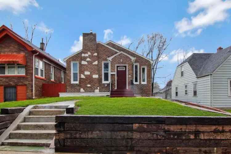 Single-family house For Sale in 3664, Tyler Street, Gary, Indiana