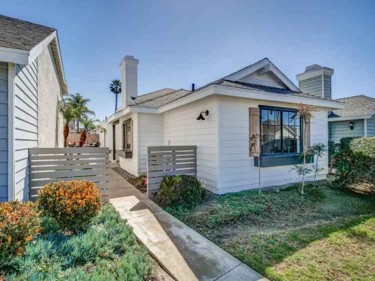 Single-family house For Sale in 813, Spindrift Lane, Carlsbad, California