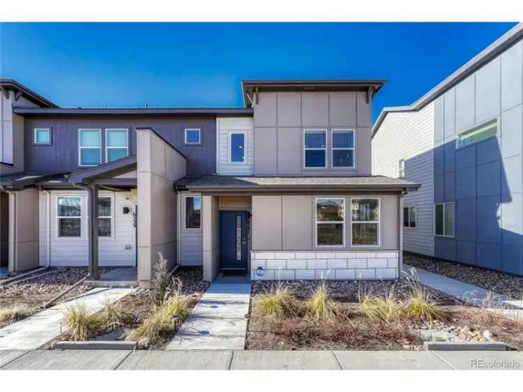 Single-family house For Sale in Denver, Colorado