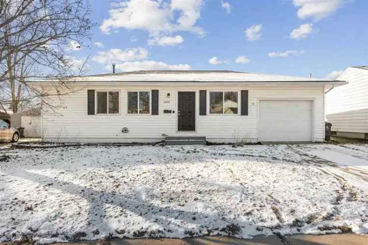 Single-family house For Sale in 5433, Cedar Drive Northwest, Cedar Rapids, Iowa