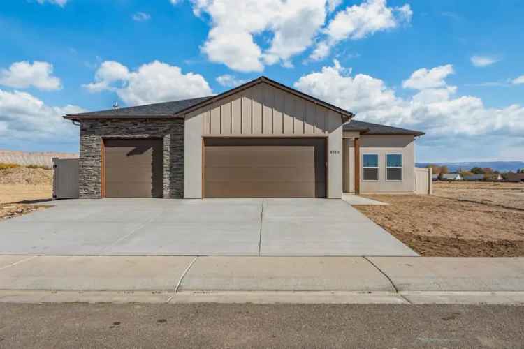 Single-family house For Sale in Grand Junction, Colorado