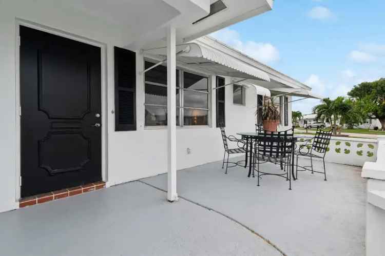 Single-family house For Sale in Boynton Beach, Florida