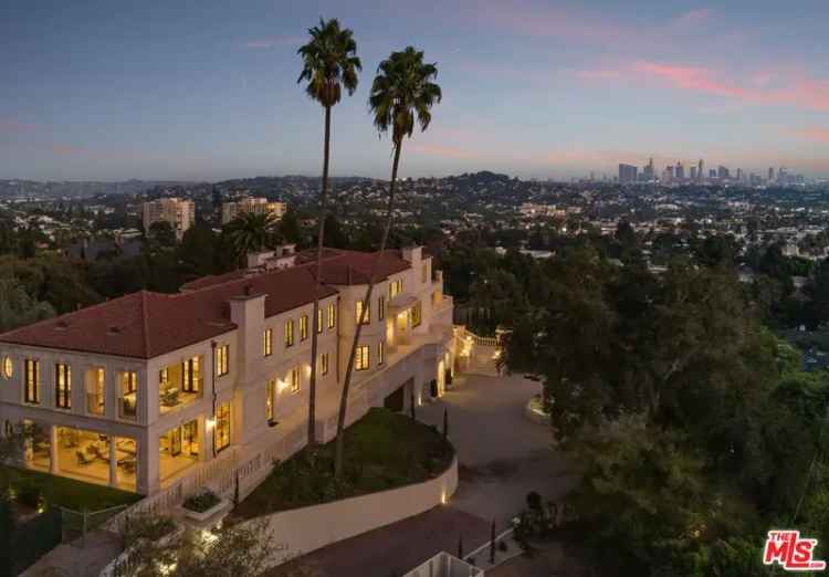 Single-family house For Sale in 4533, Cockerham Drive, Los Angeles, California