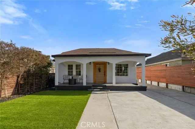 Single-family house For Sale in 5750, 5th Avenue, Los Angeles, California