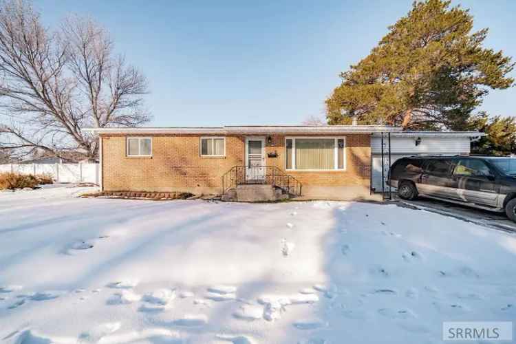 Single-family house For Sale in 581, South Stout Avenue, Blackfoot, Idaho