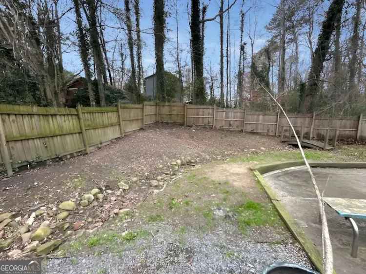 Single-family house For Sale in Kennesaw, Georgia