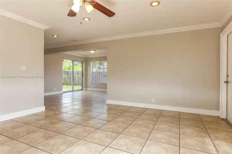 Single-family house For Sale in Fort Lauderdale, Florida