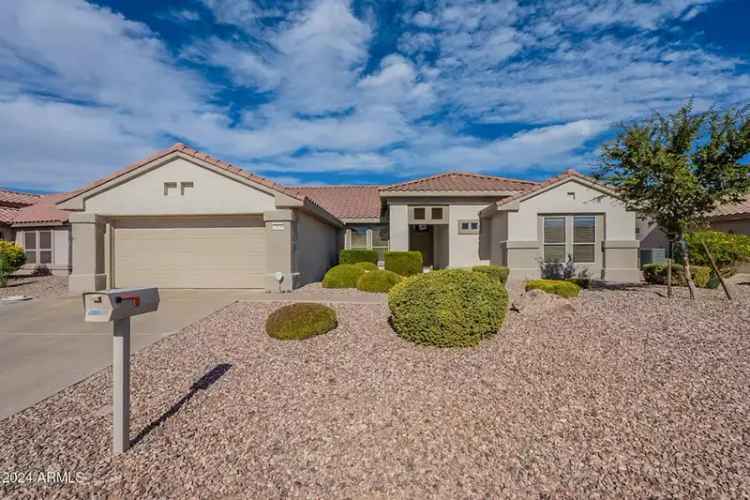 Single-family house For Sale in 15936, West Kino Drive, Surprise, Arizona