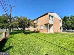 Single-family house For Sale in 5500, Foote Street Northeast, Washington, District of Columbia