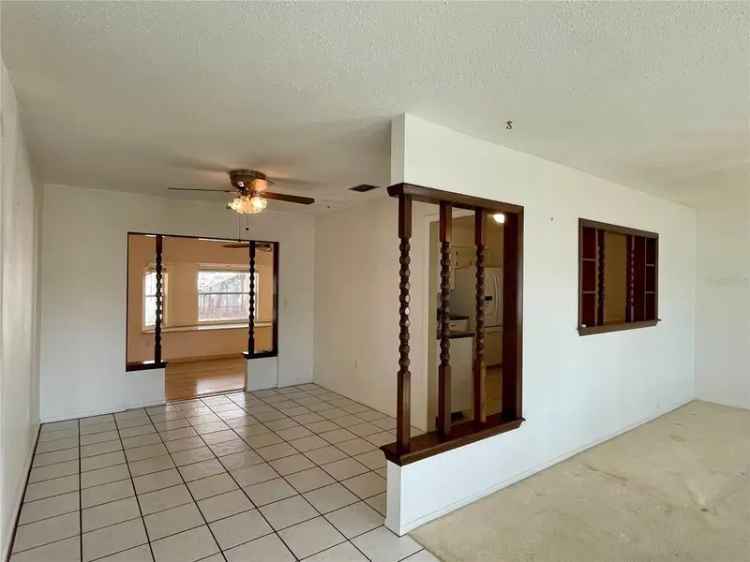 Single-family house For Sale in 2809, Taunton Drive West, South Bradenton, Florida