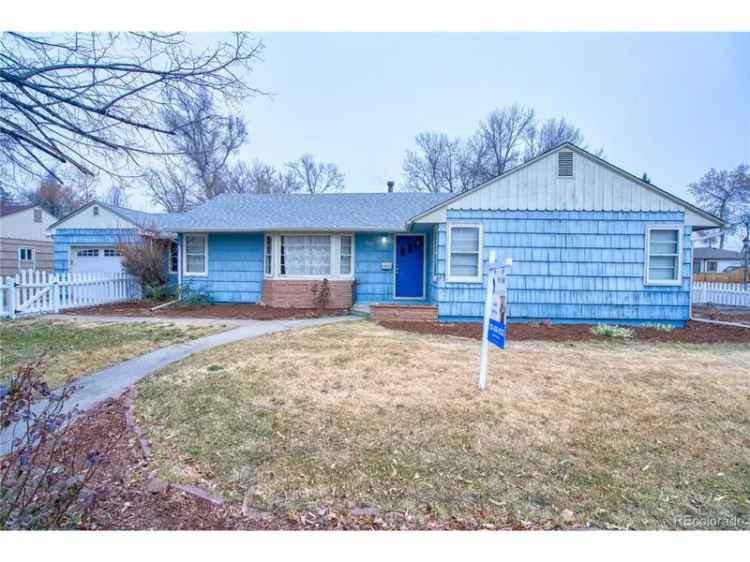 Single-family house For Sale in 202, 9th Avenue, Longmont, Colorado